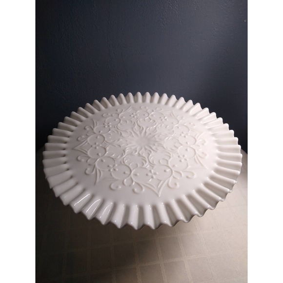 Fenton Milk Glass Spanish Lace Cake Stand - Picture 2 of 7